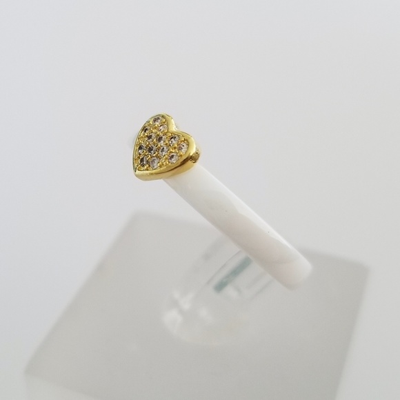 White Ceramic Heart Pave Solitaire - Picture 4 of 8